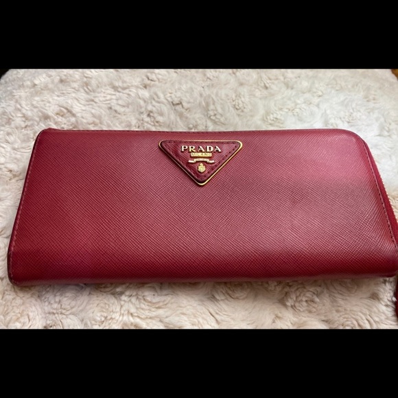 Prada Wallet - Picture 1 of 10